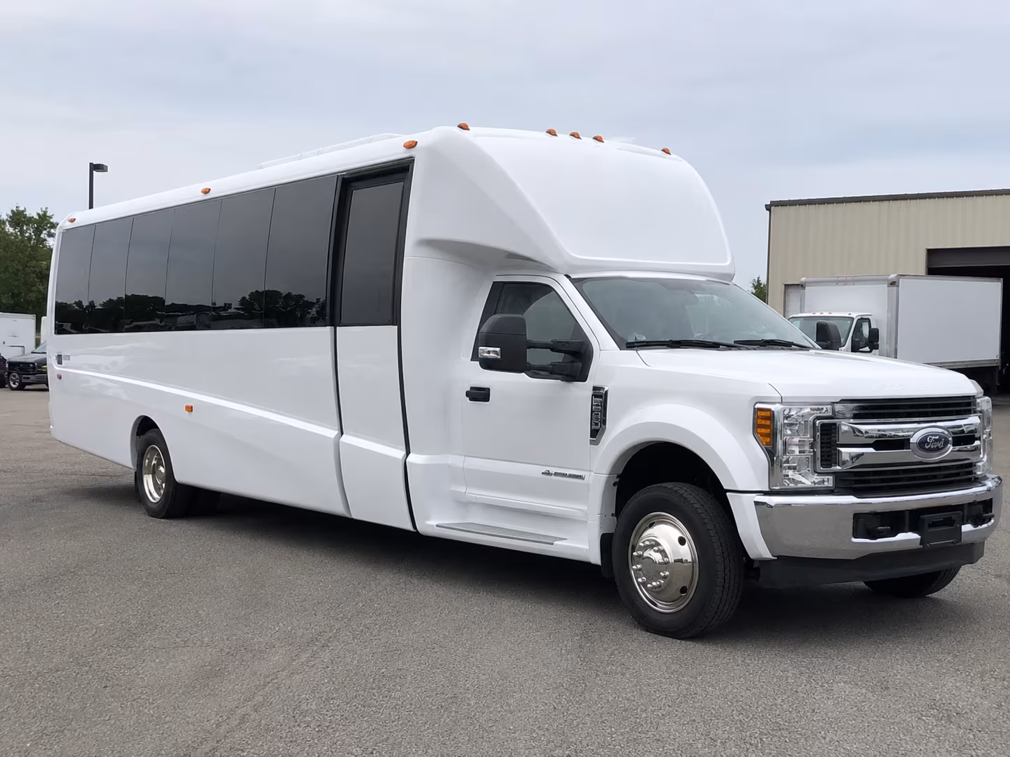 corporate and conference shuttle buses in loveland