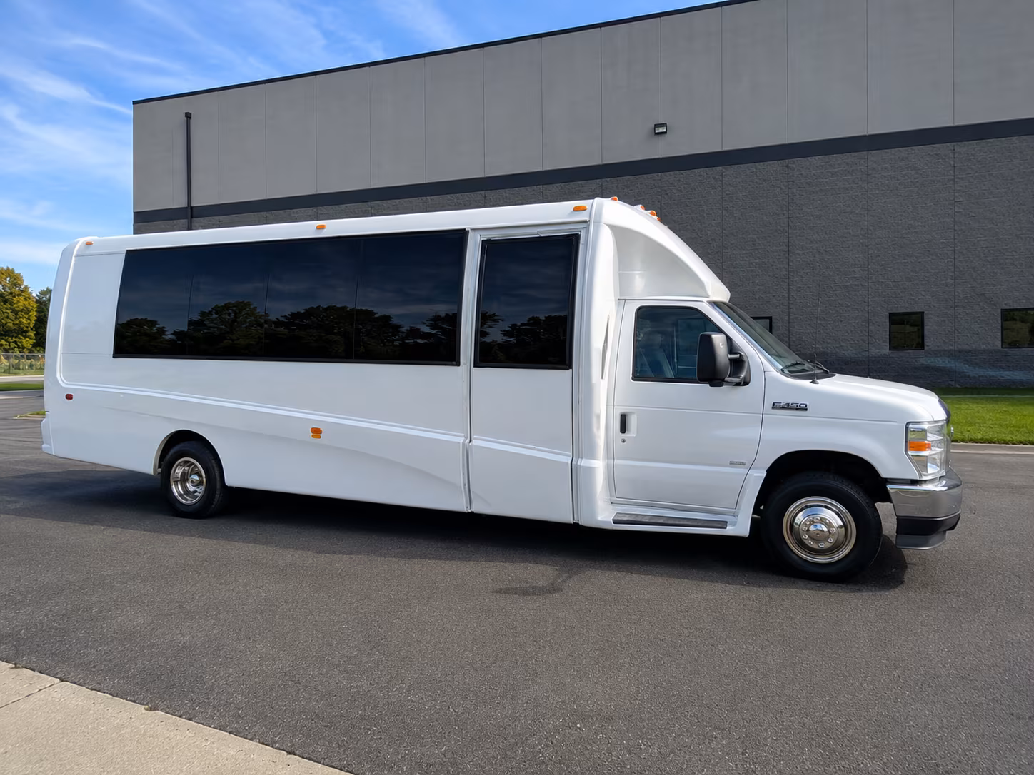 party buses to red rocks amphitheatre from loveland